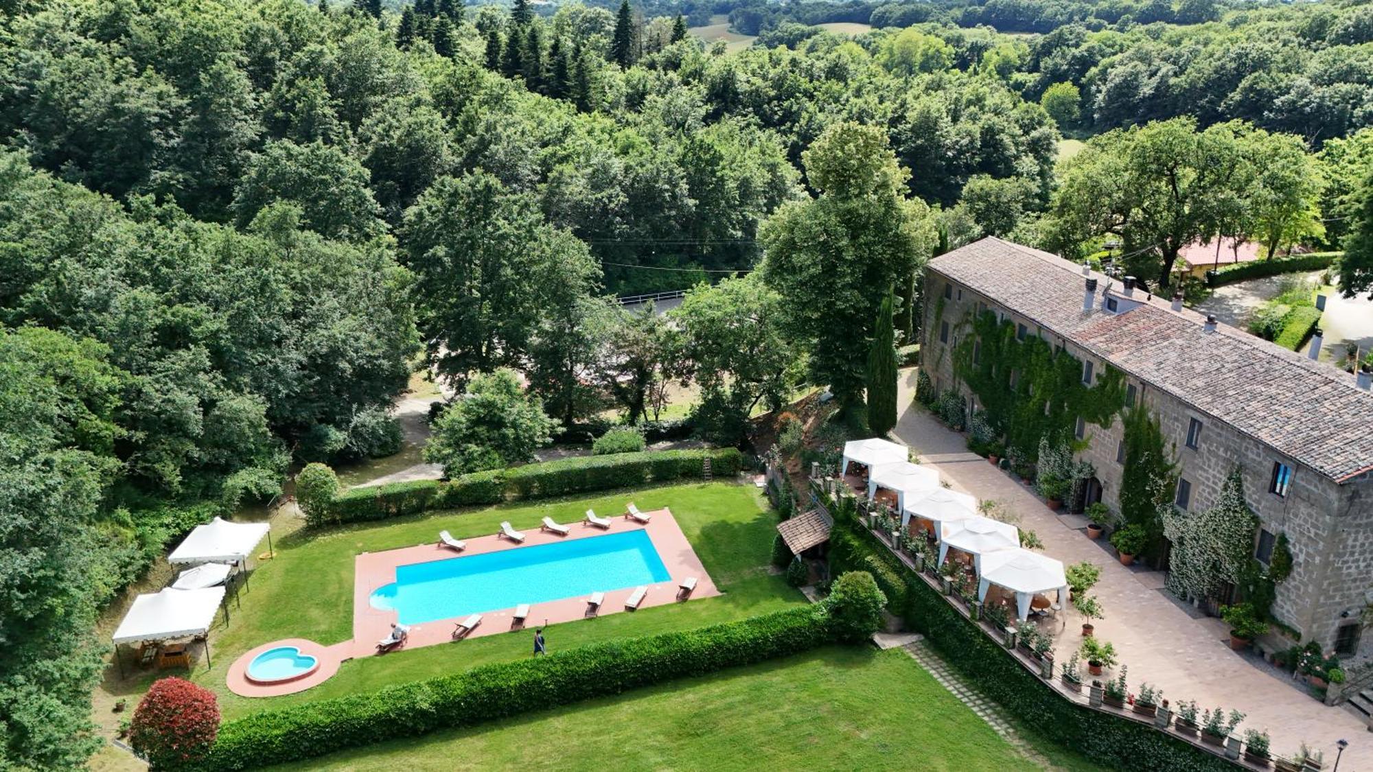 Castello Santa Cristina Villa Grotte di Castro ภายนอก รูปภาพ